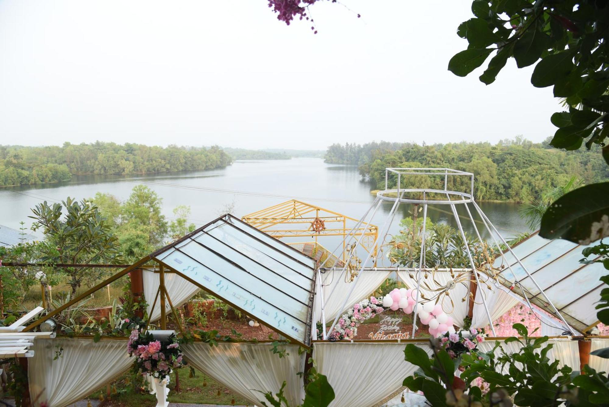 Sona Villa, The Lake Chalet Kudal  Exteriér fotografie